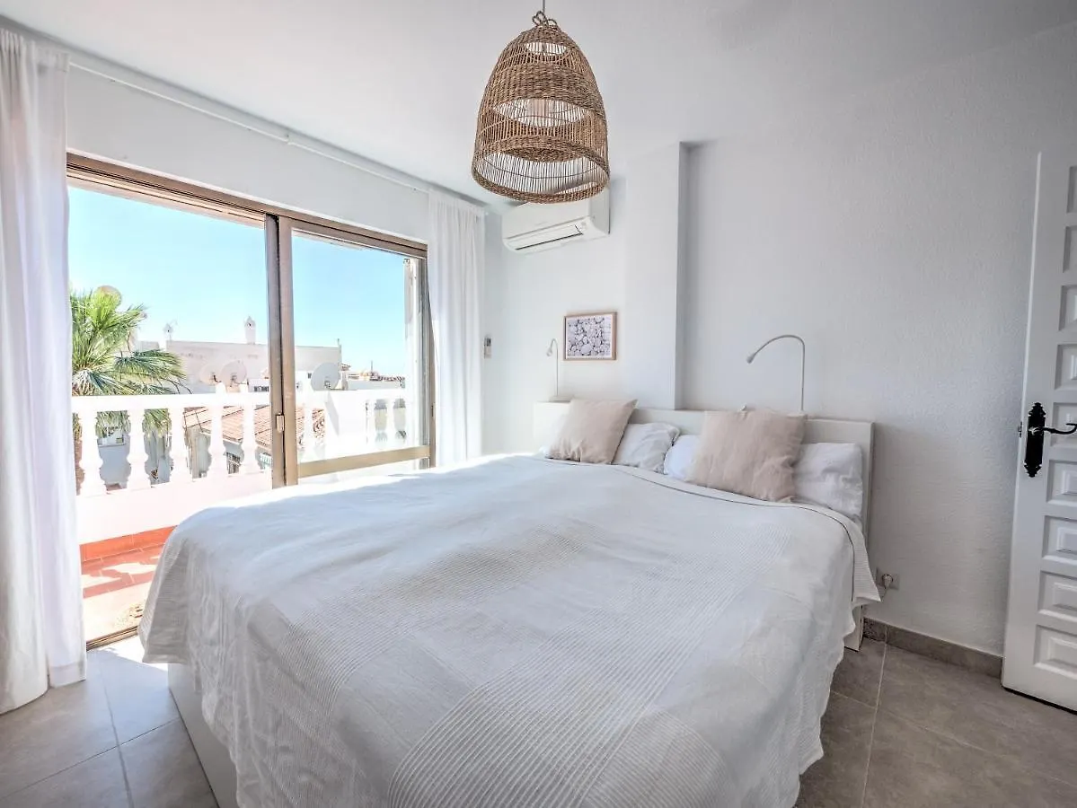 Penthouse With Roof Terrace In Parador, Nerja Spain