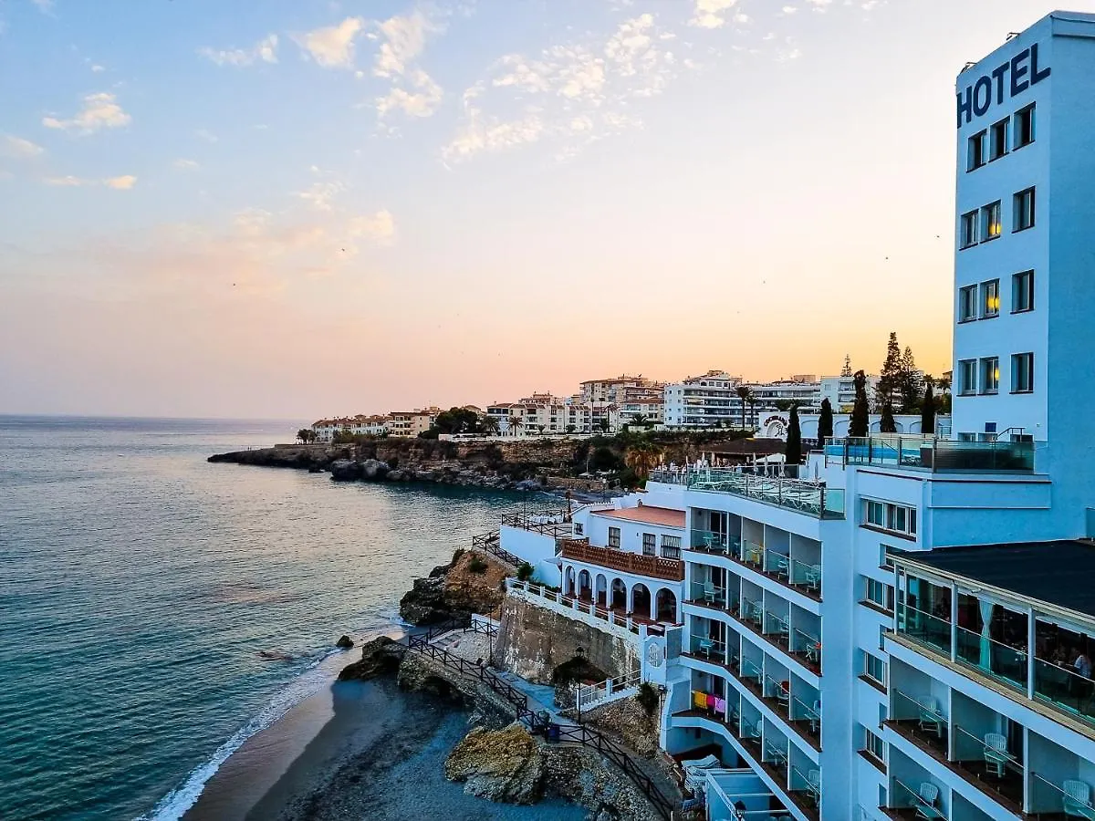 Apartment Penthouse With Roof Terrace In Parador, Nerja Spain