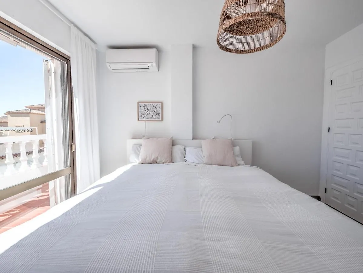 Apartment Penthouse With Roof Terrace In Parador, Nerja