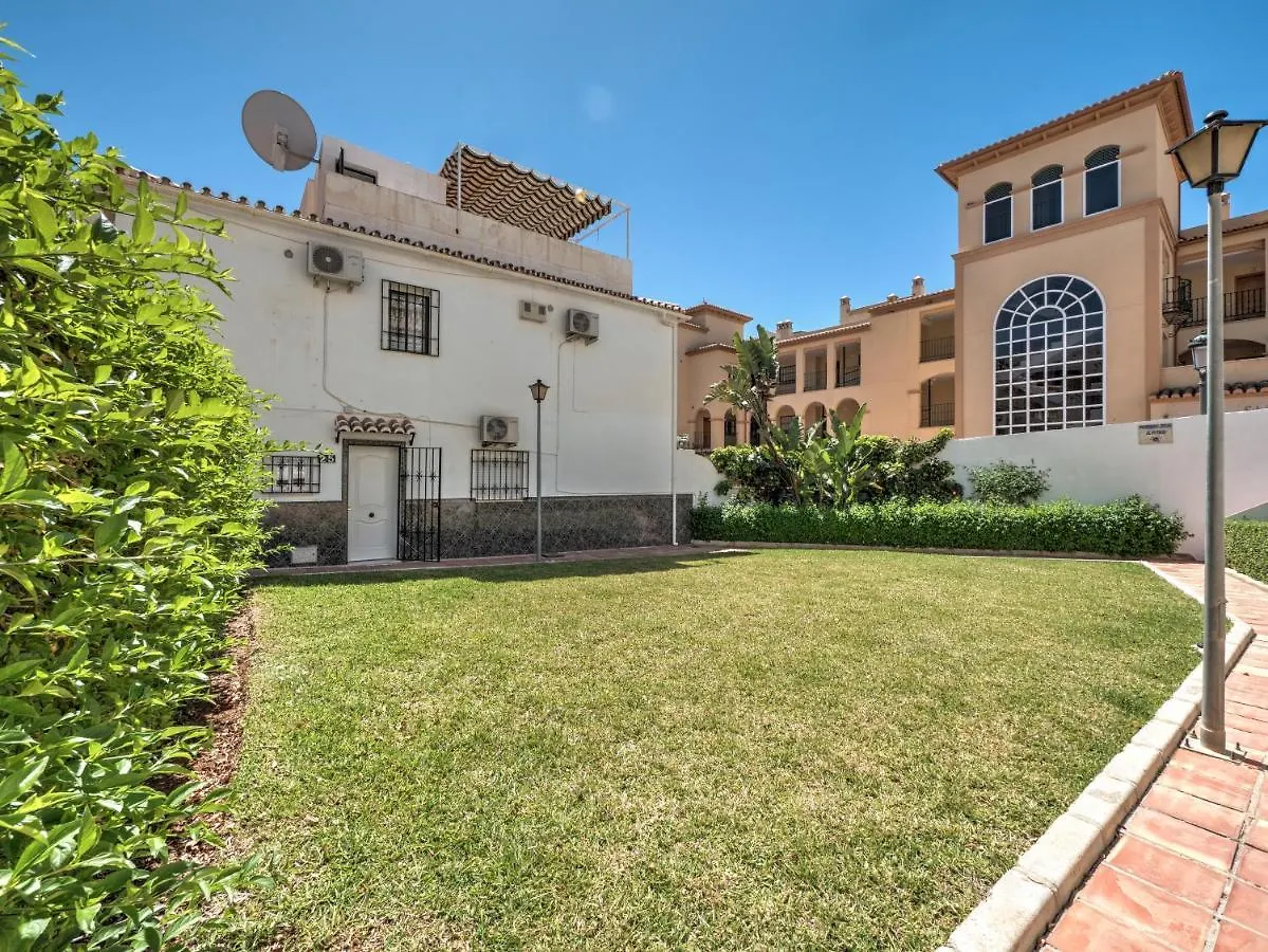 Penthouse With Roof Terrace In Parador, Nerja Apartment